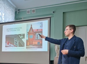 Лекция о деревянной Туле прошла в Музее изобразительных искусств 