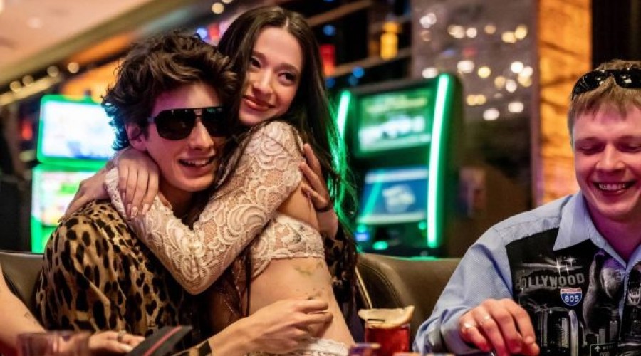 Фильм «Анора» выиграл премию Гильдии сценаристов США