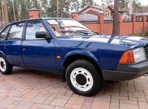 «Капсулу времени» Москвич-2141 выставили на продажу за бесценок