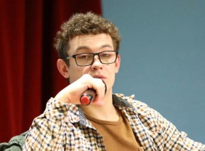 Никита Кологривый выплачивает именную стипендию студентке ГИТИСа.