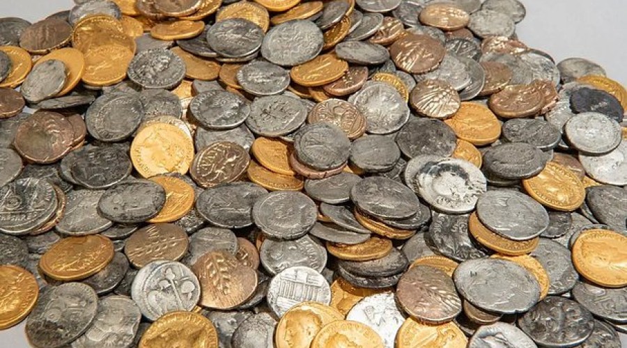 В Нидерландах найдены золотые и серебряные монеты 2000-летней давности