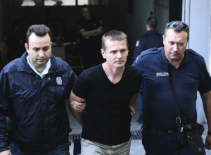 Айтишника, которому грозило 200 лет тюрьмы в США, вернули в Россию