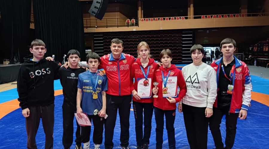 Спортсмены Тульской области взяли золото первенства ЦФО по вольной борьбе