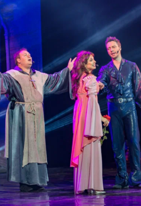 Мюзикл-шоу. «Нотр-Дам де Пари» и «Ромео и Джульетта»