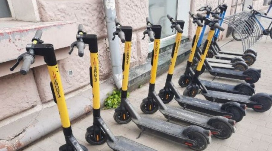 В Туле запретили поездки на электросамокатах