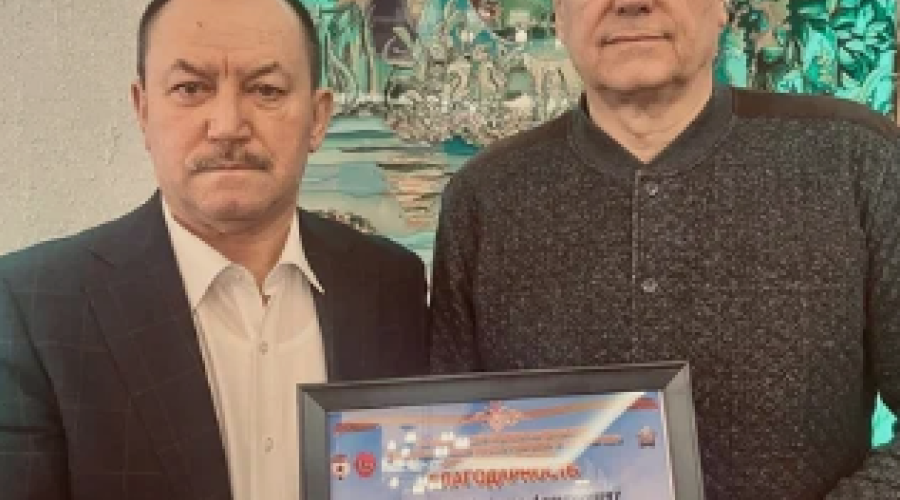 Тульские десантники наградили актёра Андрея Соколова