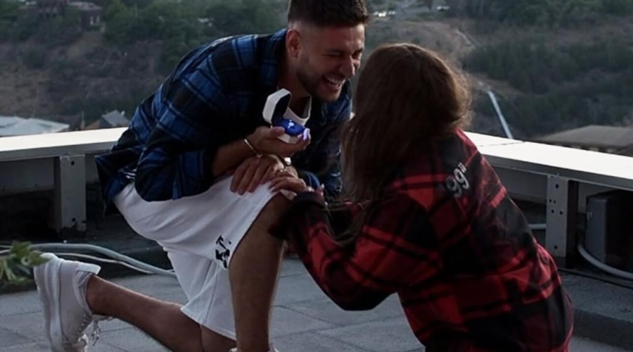 Мари Краймбрери и Дава готовятся стать родителями