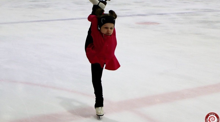  Пятилетняя фигуристка попала в Книгу рекордов Гиннеса России