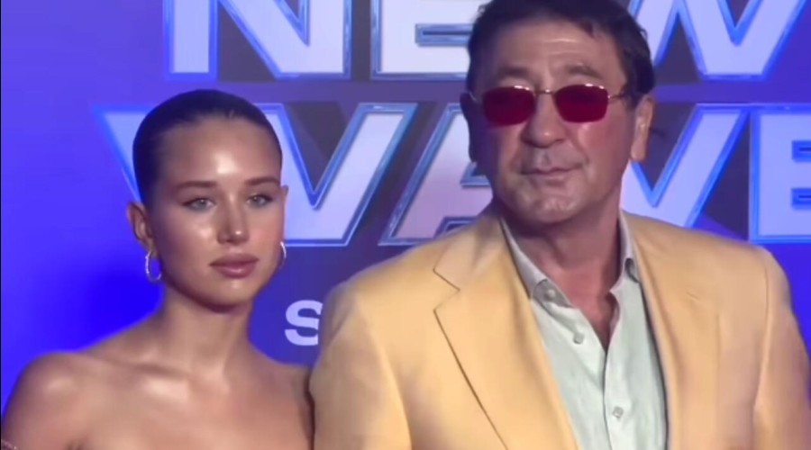 Лепс поделился информацией о его предстоящей свадьбе с молодой невестой